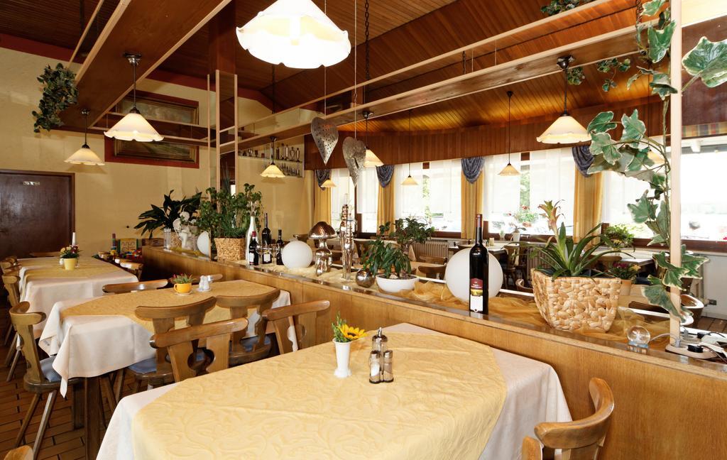 See-Campingpark Neubaeuer See Hotel Exterior photo